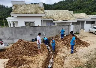 Trabalhos de ligações de esgoto e águas pluviais são intensificados - 1