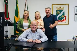 Deco Batisti assume interinamente a Prefeitura de Brusque - 1