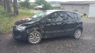 Carro de Guabiruba se envolve em acidente na BR-470 - 3