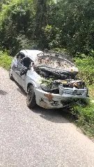Motorista foge do local após capotar carro no Zantão - 2