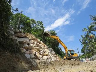 Obra de emergência é realizada no bairro Primeiro de Maio - 1