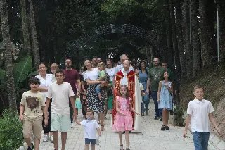 Parque Caminho das Virtudes é inaugurado com grande número de fiéis em Brusque - 8