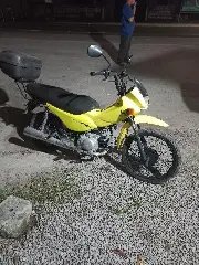 Motociclista de Pop 100 não freia a tempo e colide na traseira de carro - 2