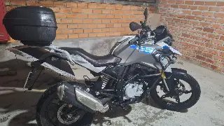 Colisão entre carro e moto deixa mulher ferida no Maluche  - 2