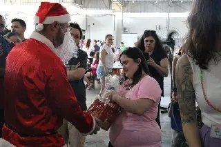 Chegada do Papai Noel marca encerramento de 2024 da Apae de Brusque - 1