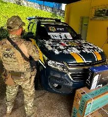 PRF localiza celulares escondidos em compartimentos secretos de carro  - 1