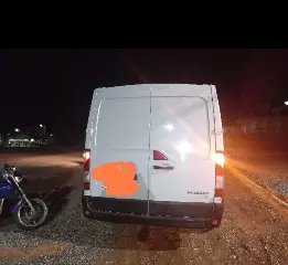 Colisão entre carro e motocicleta deixa homem ferido - 1