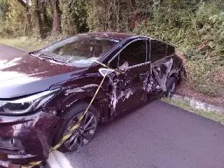 Grave acidente na BR-282 envolve quatro carros e deixa quatro mortos - 3