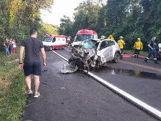 Grave acidente na BR-282 envolve quatro carros e deixa quatro mortos - 8