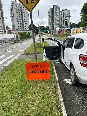 Placas são instaladas para orientar motoristas durante interdição da ponte - 24