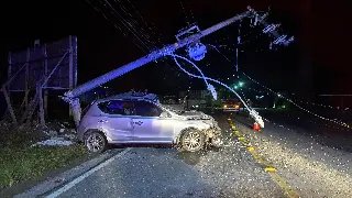 Mulher morre após carro colidir contra poste durante a madrugada - 5