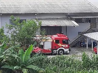 Princípio de incêndio mobiliza bombeiros de três cidades em Brusque - 2