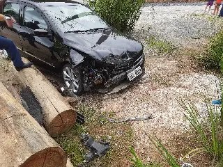 (URGENTE) Saída de pista em Botuverá deixa mulher e criança feridas - 6