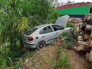 (URGENTE) Saída de pista em Botuverá deixa mulher e criança feridas - 3