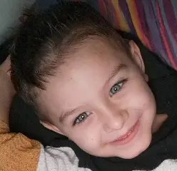 Família faz rifa para custear despesas com funeral de criança, vítima de doença rara na semana do Natal - 1