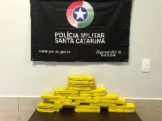 Adolescente de 15 anos diz que ganharia R$ 2 mil para levar droga ao destino - 1