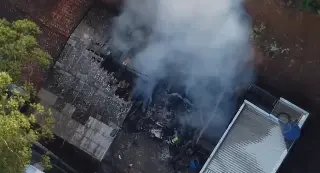 (VÍDEO) Incêndio destrói residência e atinge parte de outra no Águas Claras - 2
