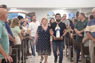 Fiéis lotam igreja para celebrar os 50 anos da Comunidade Nossa Senhora de Lourdes - 5