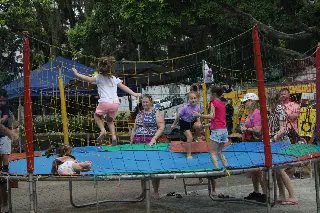 Primeiro Sábado Fácil de 2025 atrai famílias para a praça Barão de Schneeburg - 4