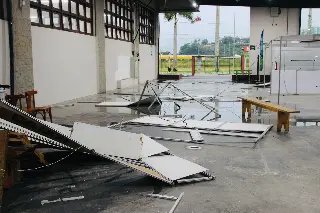 Pavilhão da Fenarreco sofre danos com a tempestade - 5