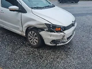 Acidente deixa mulher ferida e carros danificados na General Osório - 1