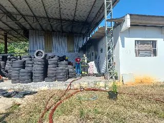 (VÍDEO) Bombeiros são acionados para incêndio em Brusque - 1