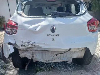 Motociclista fica ferido em colisão com carro no Guarani - 1
