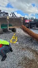 Trabalhador morre após queda de carga de ferro - 2