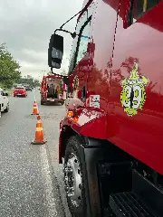 Mulher dá à luz dentro de carro e é socorrida pelos bombeiros - 3