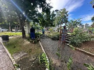 Praça no Centro recebe trabalhos de revitalização - 5
