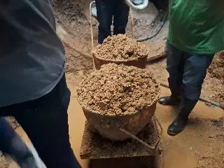 (VÍDEO) Dentro do buraco: o que vimos nas obras da Primeiro de Maio - 2