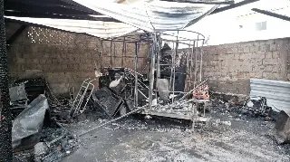 Galpão e maquinários são destruídos em incêndio de grandes proporções - 3