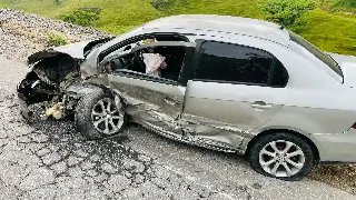 (VÍDEO) Acidente destrói Celta e Voyage em Botuverá - 1