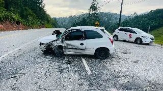 Bombeiros atualizam informações da colisão frontal desta manhã - 3