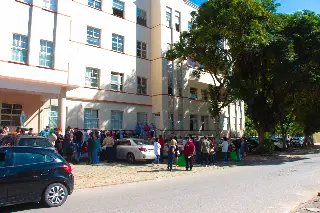 Hospital Azambuja promove bazar com grande participação - 2