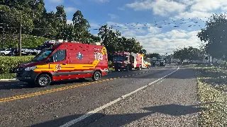 (VÍDEO) Grave acidente entre motocicleta e caminhão em SC   - 3