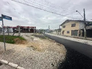 Rua Alberto Heckert recebe pavimentação asfáltica após obras no sistema de drenagem - 1