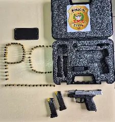 Polícia prende homem que atirou na perna da esposa em Brusque - 1