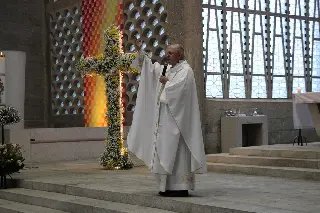 Centenas de fiéis acompanham a missa de Páscoa na Matriz São Luís Gonzaga - 4