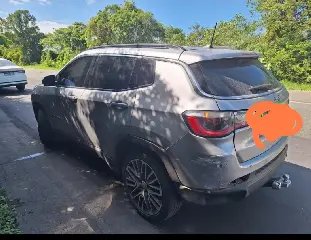 Dois carros de Brusque se envolvem em engavetamento na rodovia de acesso à Penha - 1