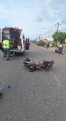 Colisão entre motos deixa dois feridos na Antônio Heil - 1