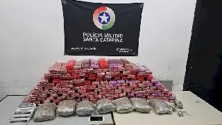 Grande operação da PM apreende drogas e arma em SC - 2