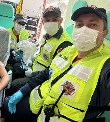 Bebê nasce em casa antes da chegada dos bombeiros - 1