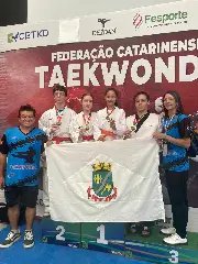 Com oito medalhas de ouro, Brusque assegura presença no nacional de Taekwondo - 2