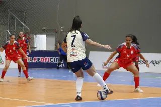 Barateiro vence fora de casa e segue firme na Liga Feminina - 2