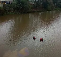 Carro despenca de ponte e motorista é encontrado sem vida  - 1