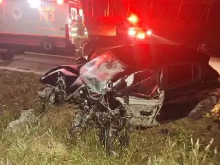 Morre a quarta vítima do grave acidente entre carros em SC - 2