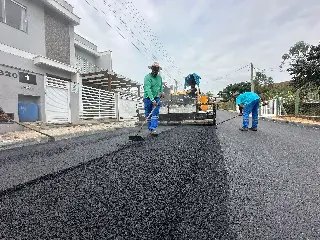 Limeira ganha nova rua asfaltada com entrega de João Fernando Giosele - 4