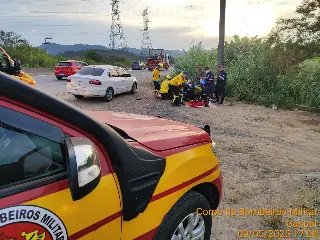 Homem sofre graves ferimentos após ser atropelado na BR-470 - 2