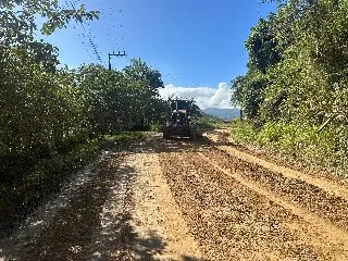 (ÁUDIO) Serviço de patrolamento é realizado na rua DJ-042, em Dom Joaquim - 3